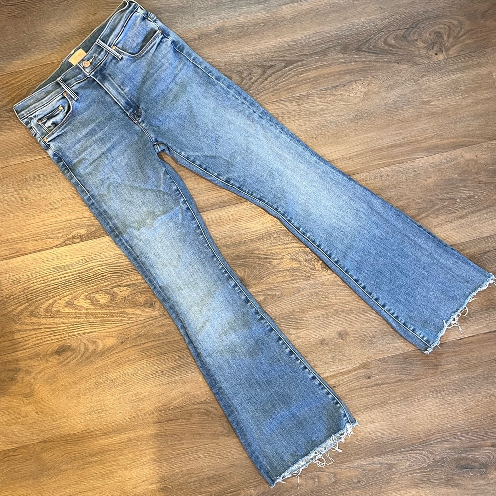 MOTHER “The Weekender Fray” in A Groovy Kind of Love wash, size 28